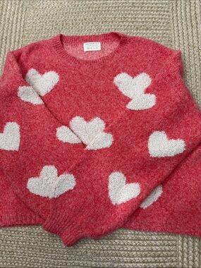 Heart Pattern Red Women’s Sweater Uncharted